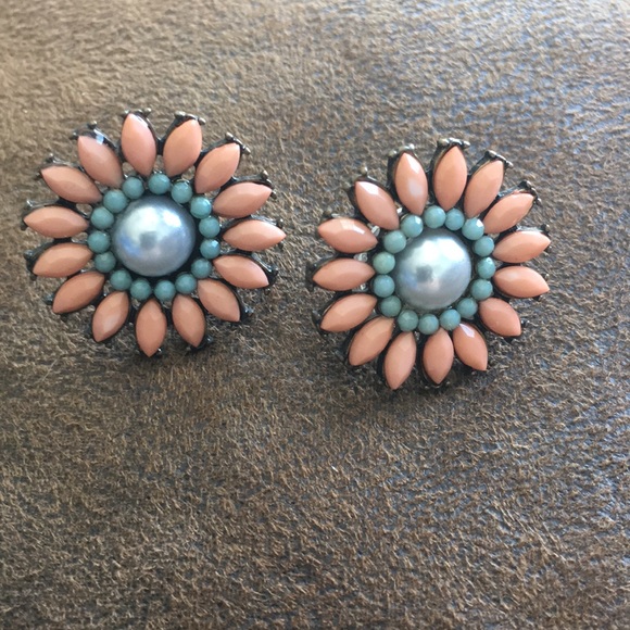 Francesca's Collections Jewelry - Earrings Francesca's Collections Jewelry - Earrings